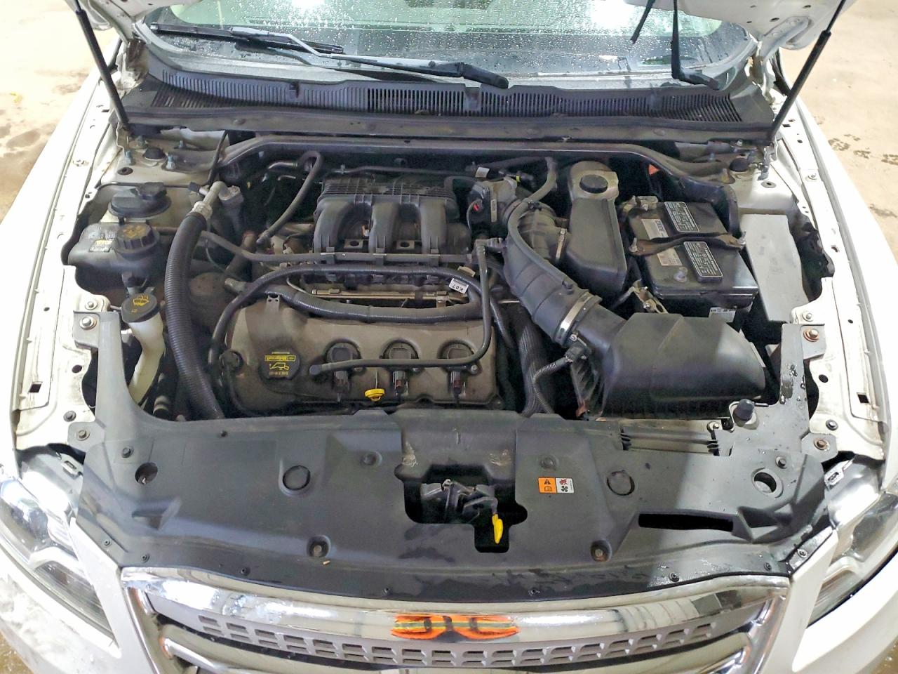 2012 FORD TAURUS SEL photo 21