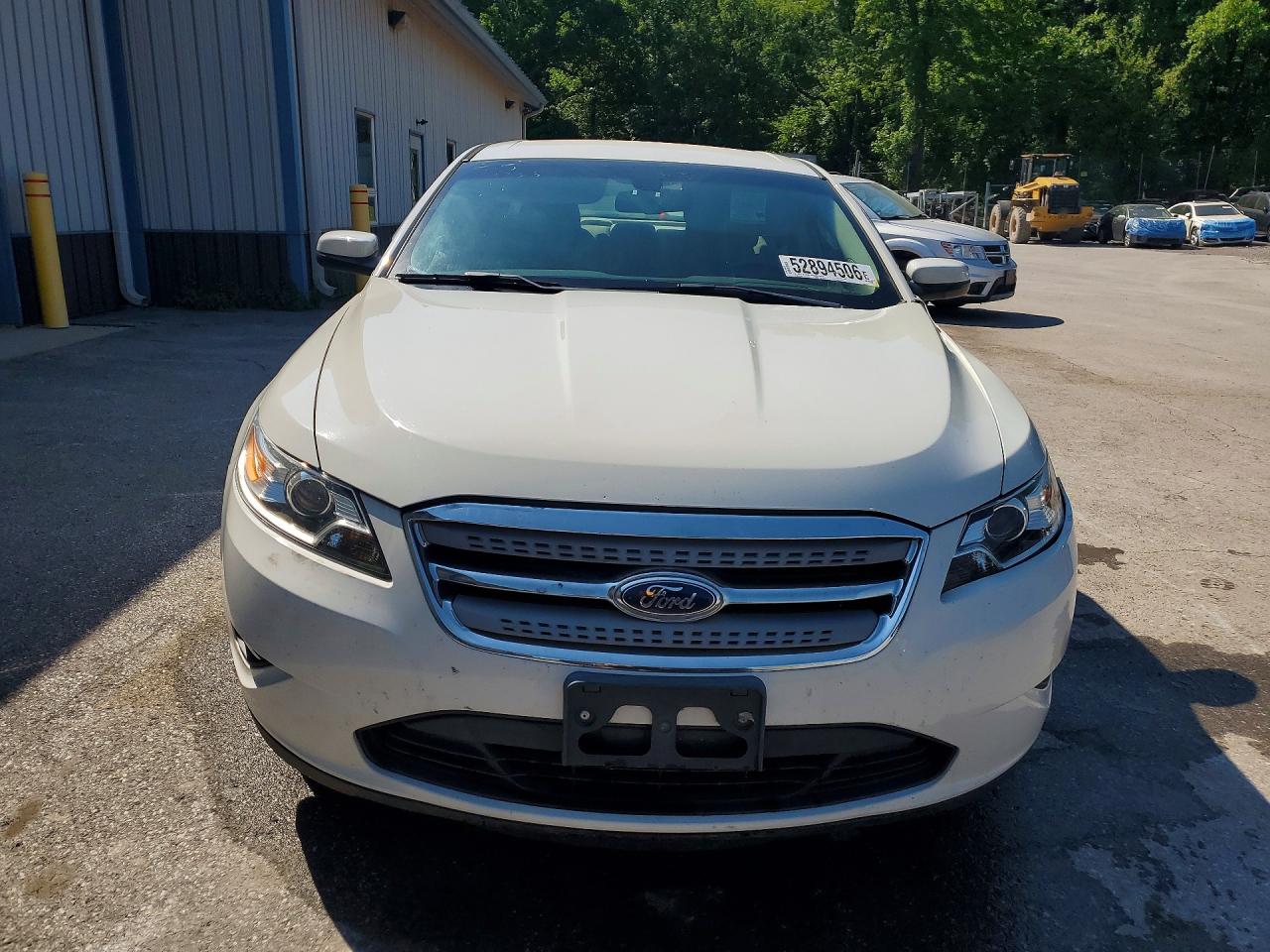 2012 FORD TAURUS SEL photo 9