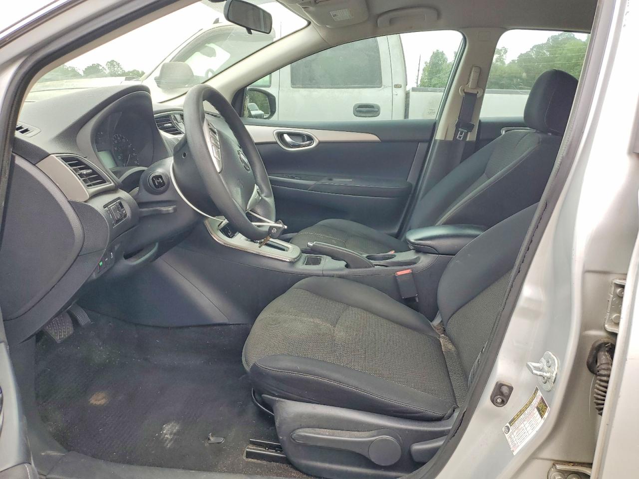 2015 NISSAN SENTRA S photo 13