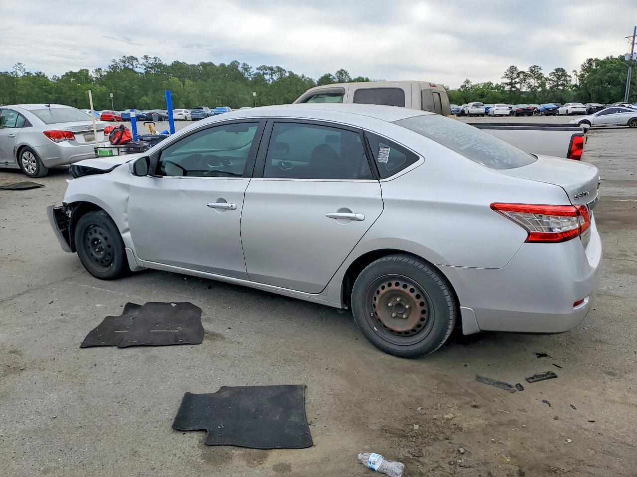 2015 NISSAN SENTRA S photo 3