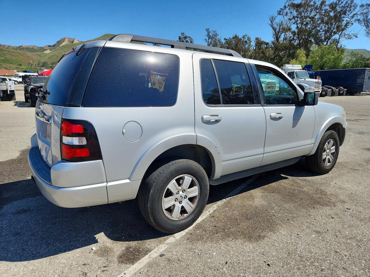 2010 FORD EXPLORER XLT photo 7