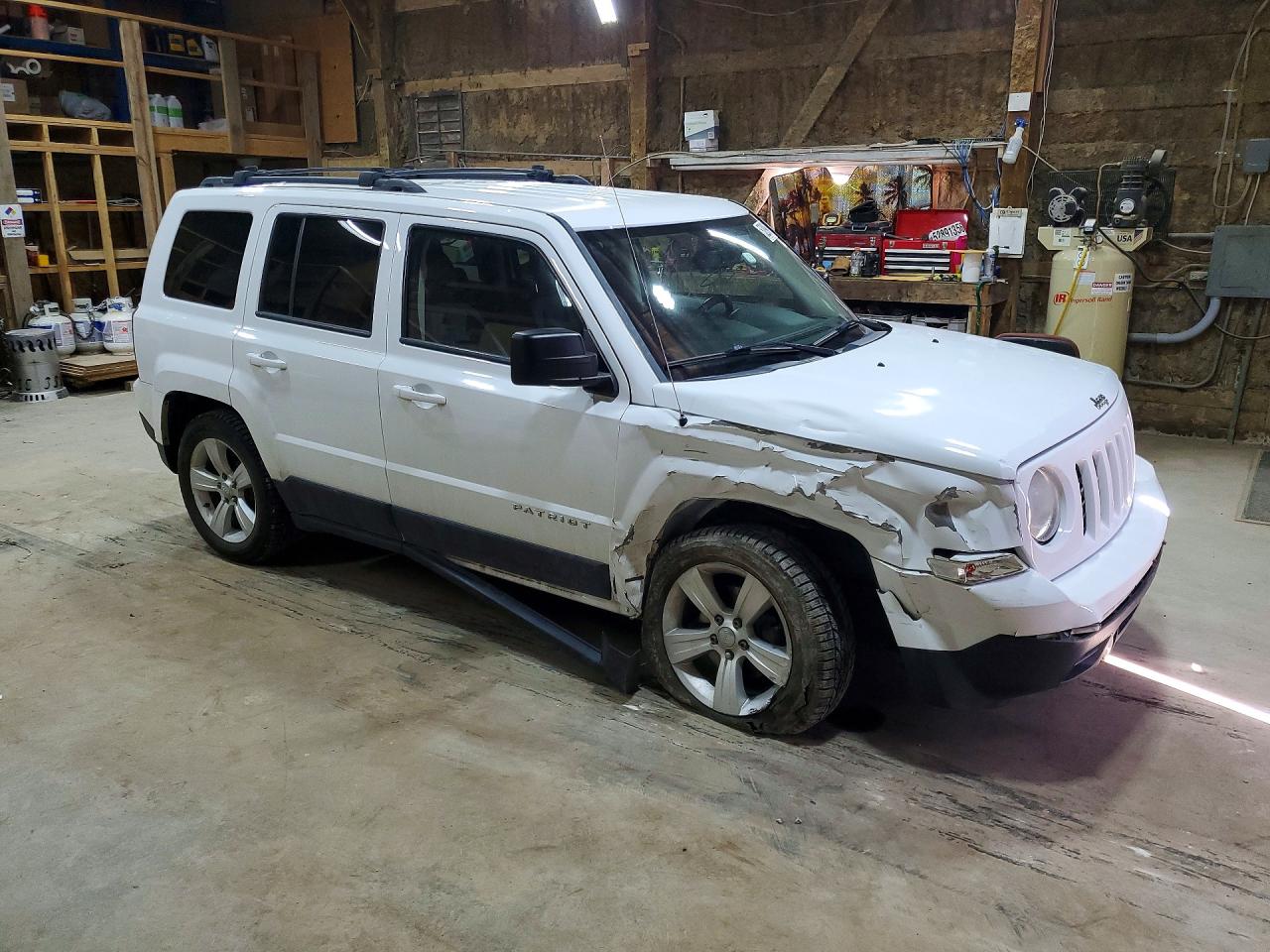 2014 JEEP PATRIOT LATITUDE photo 4