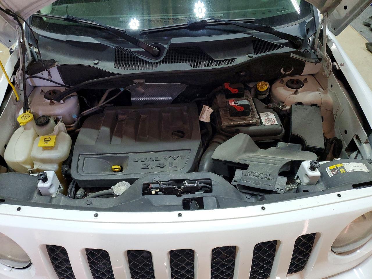 2014 JEEP PATRIOT LATITUDE photo 12