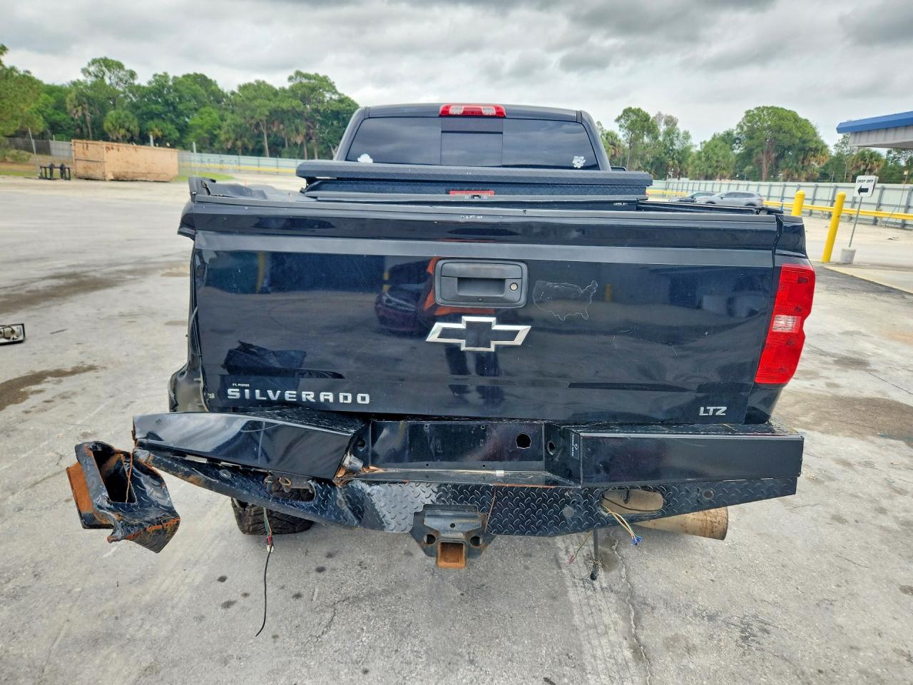 2017 CHEVROLET SILVERADO K2500 HEAVY DUTY LTZ photo 11