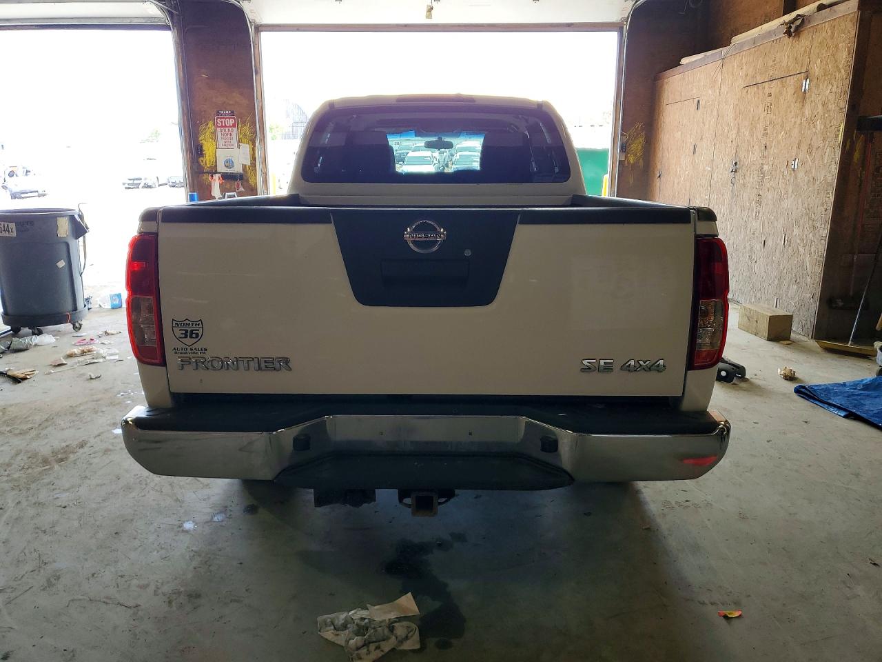 2010 NISSAN FRONTIER SE V6 photo 11