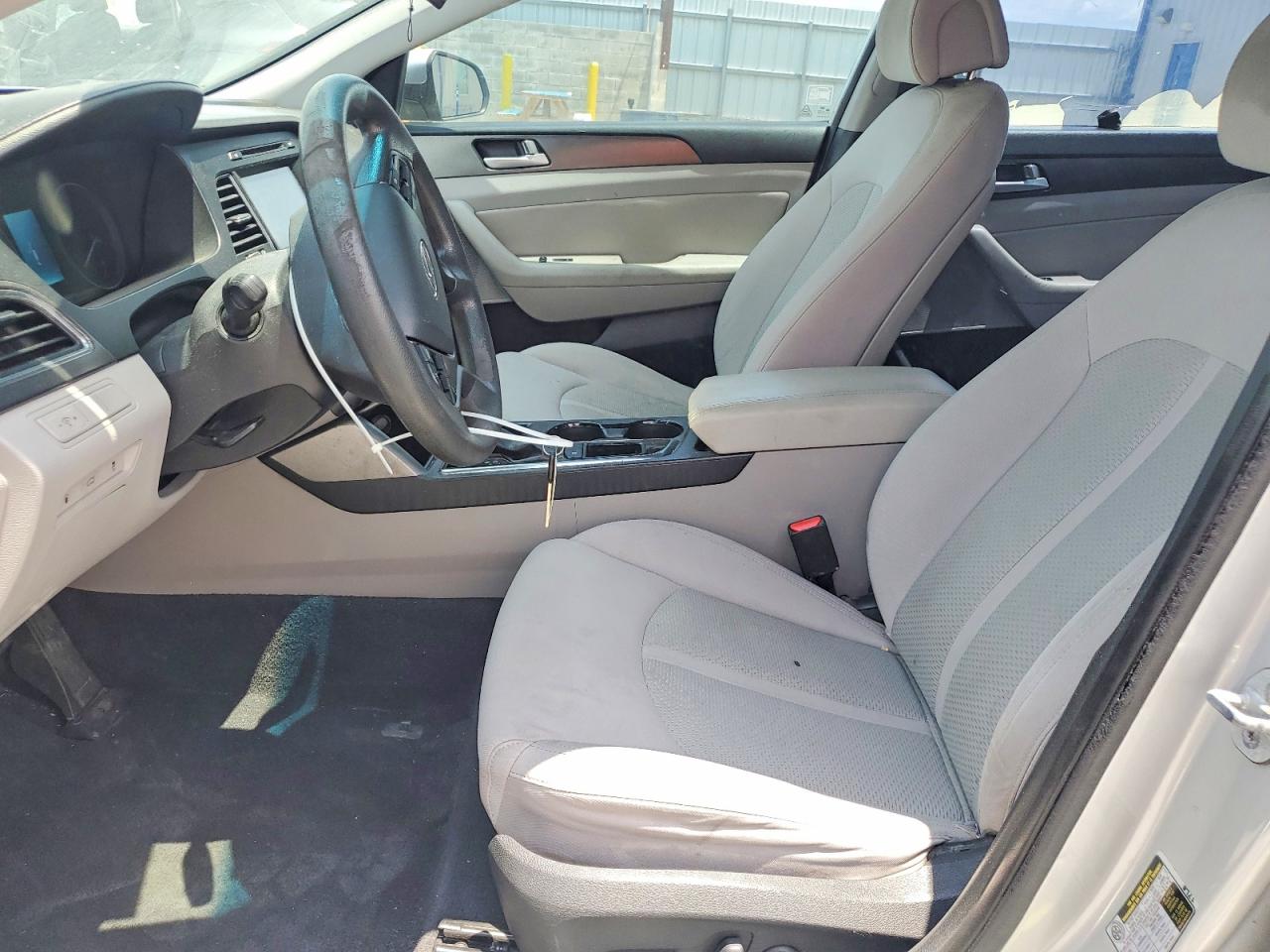 2016 HYUNDAI SONATA SPORT photo 19