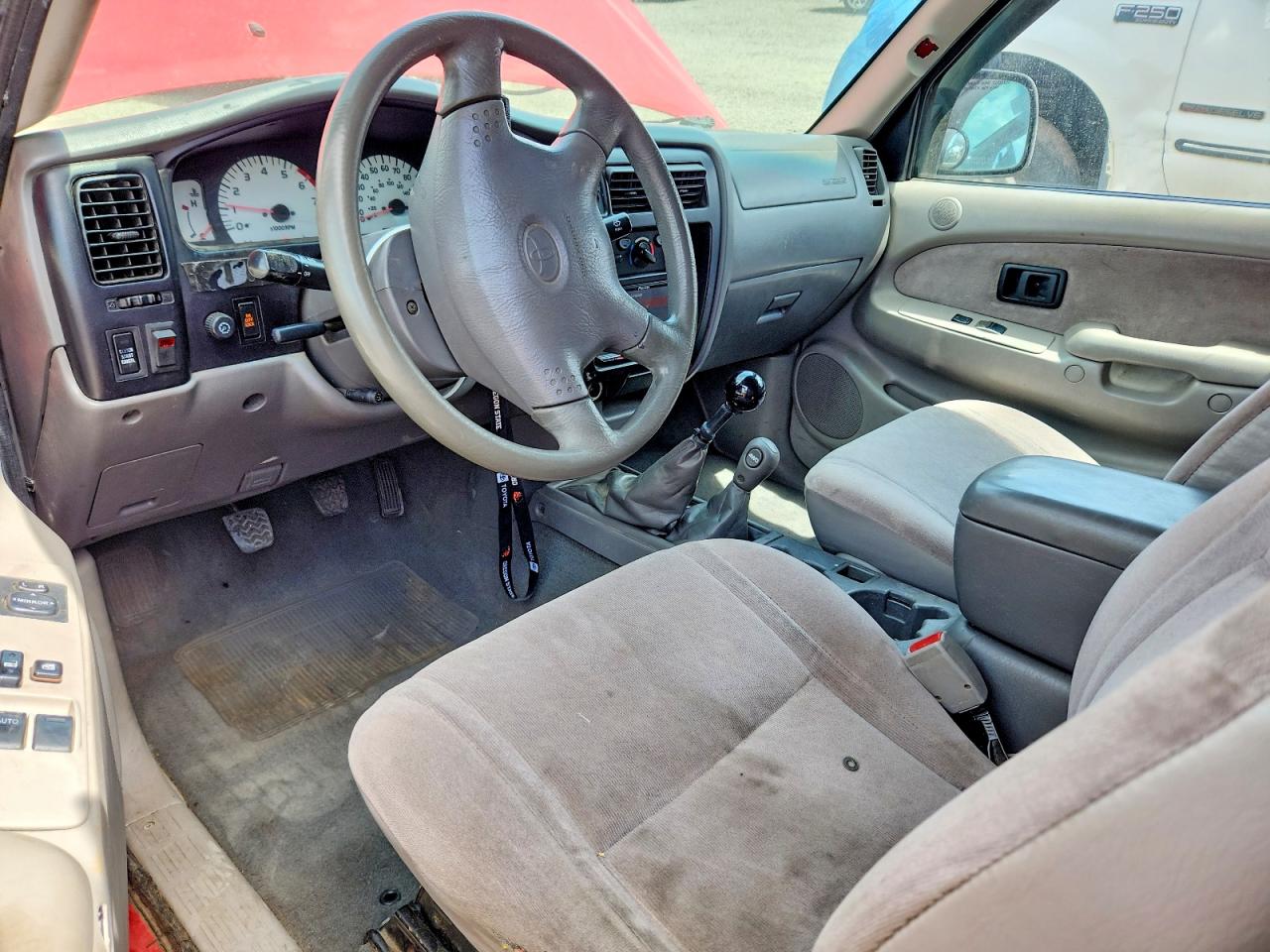 2002 TOYOTA TACOMA V6 photo 15