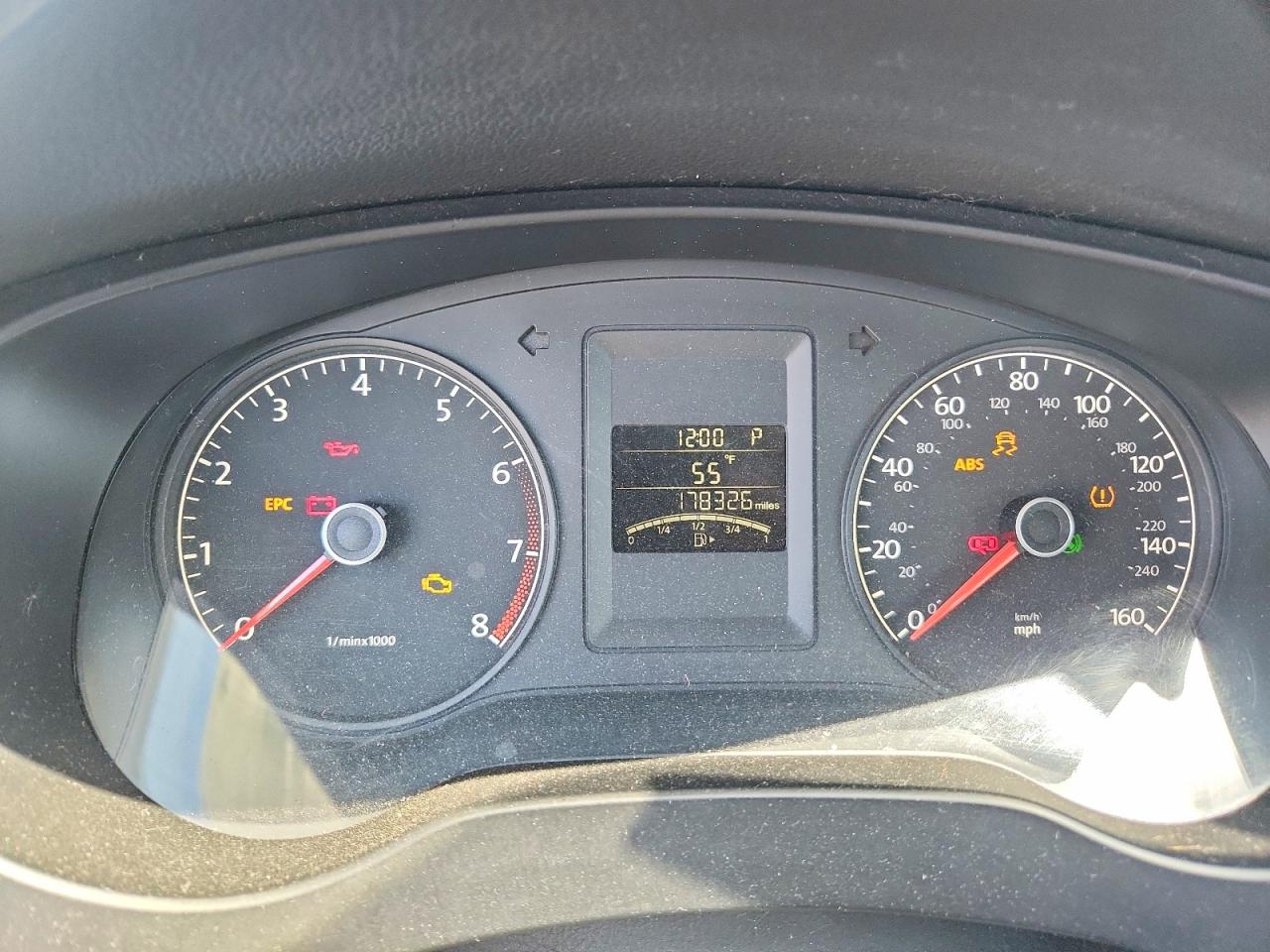2011 VOLKSWAGEN JETTA SE photo 9