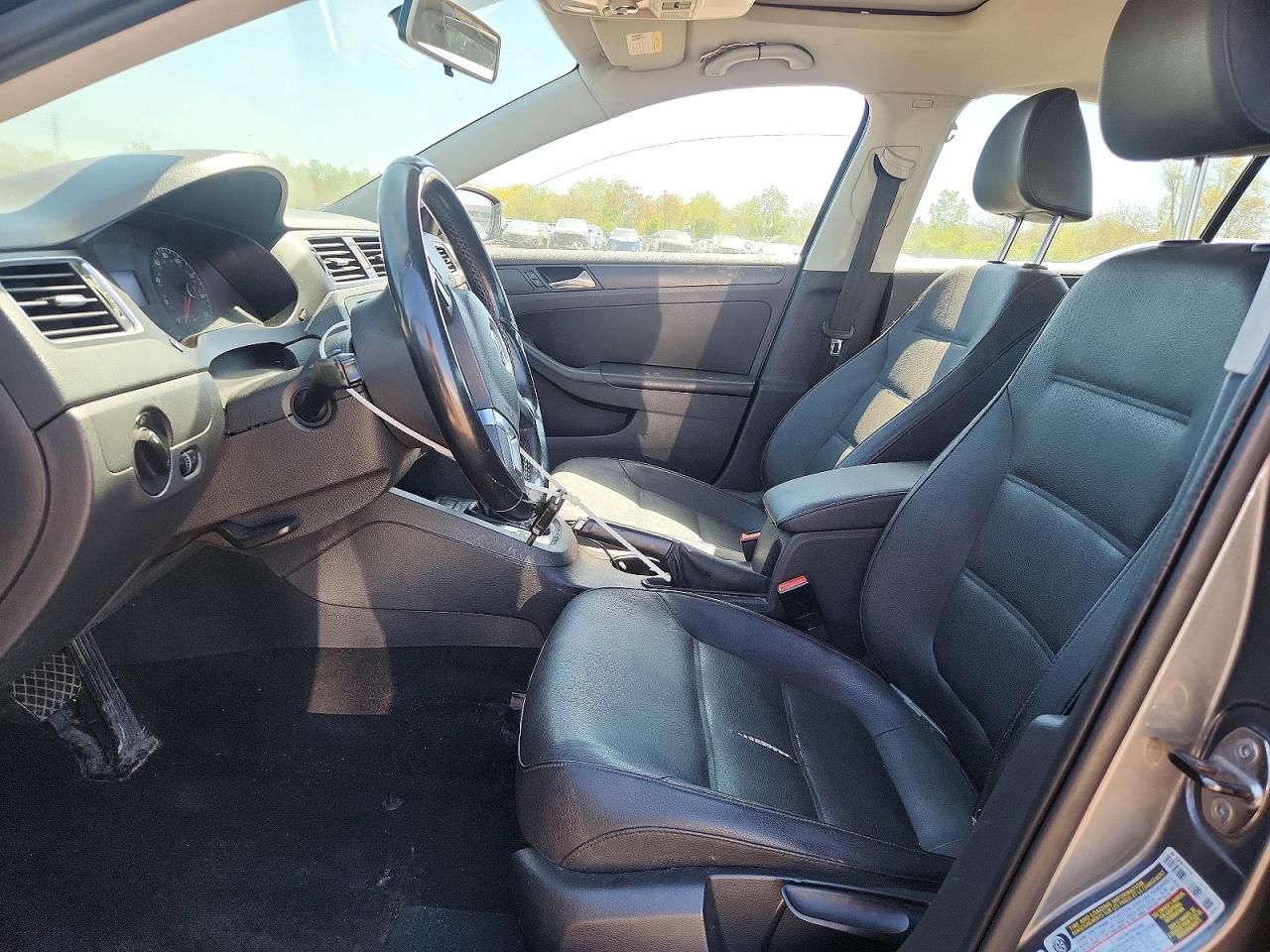 2011 VOLKSWAGEN JETTA SE photo 7