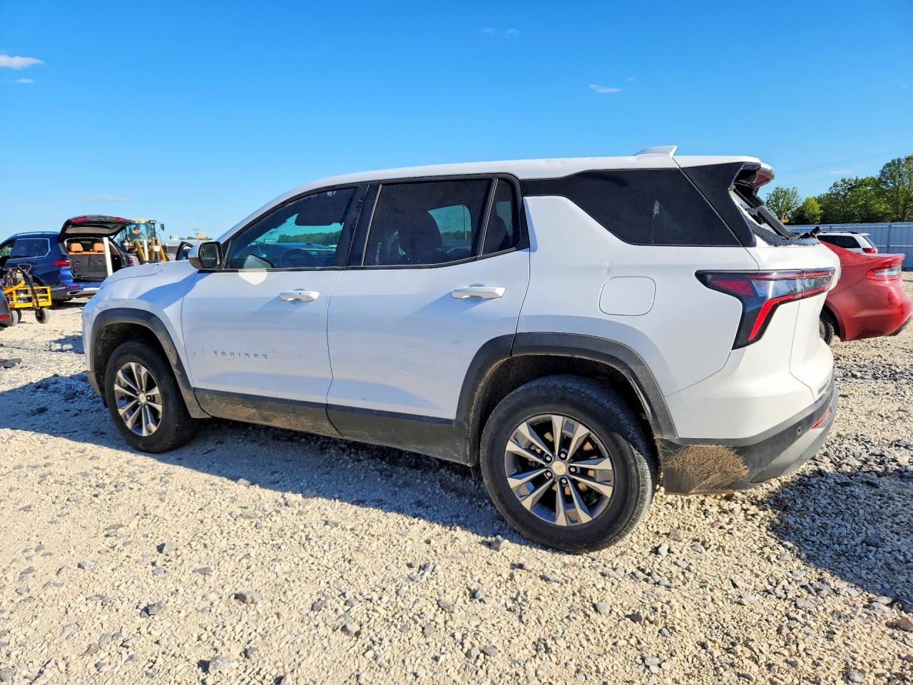 2026 CHEVROLET EQUINOX LT photo 3
