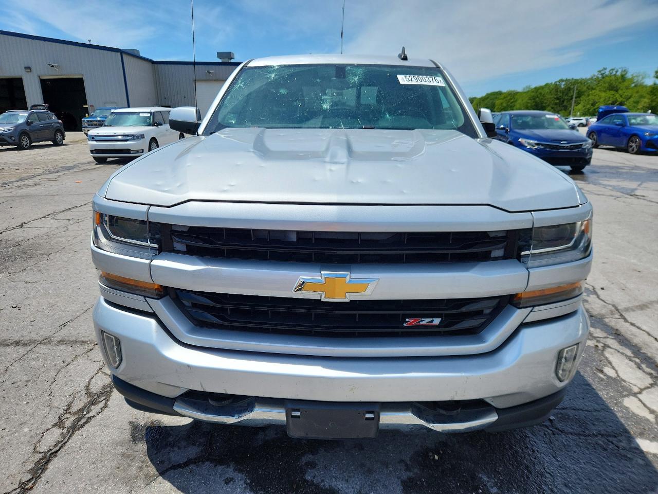 2017 CHEVROLET SILVERADO K1500 LT photo 9