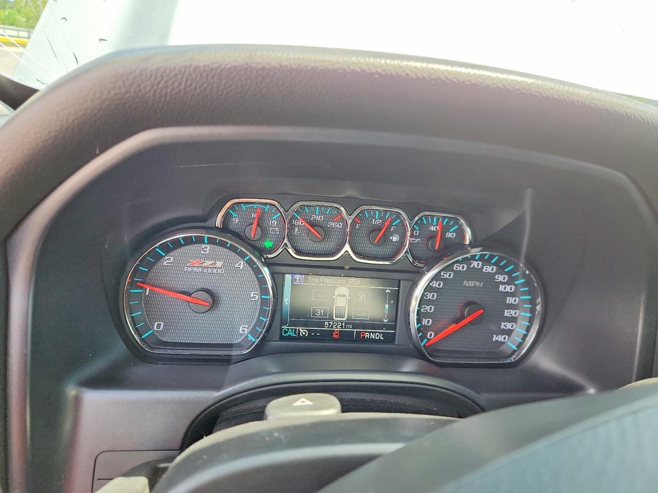 2017 CHEVROLET SILVERADO K1500 LT photo 17