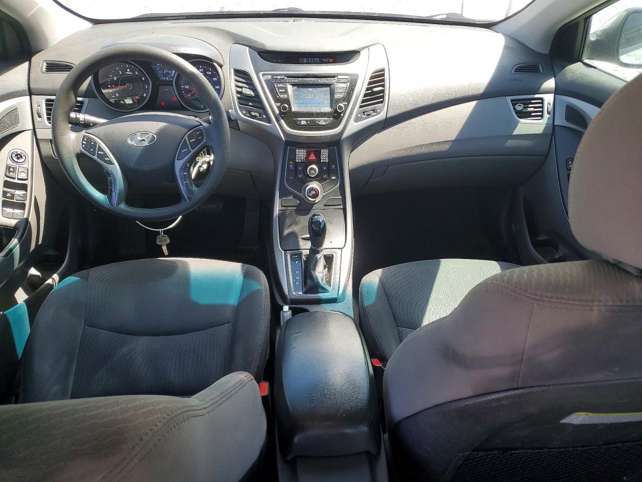 2015 HYUNDAI ELANTRA SE photo 15