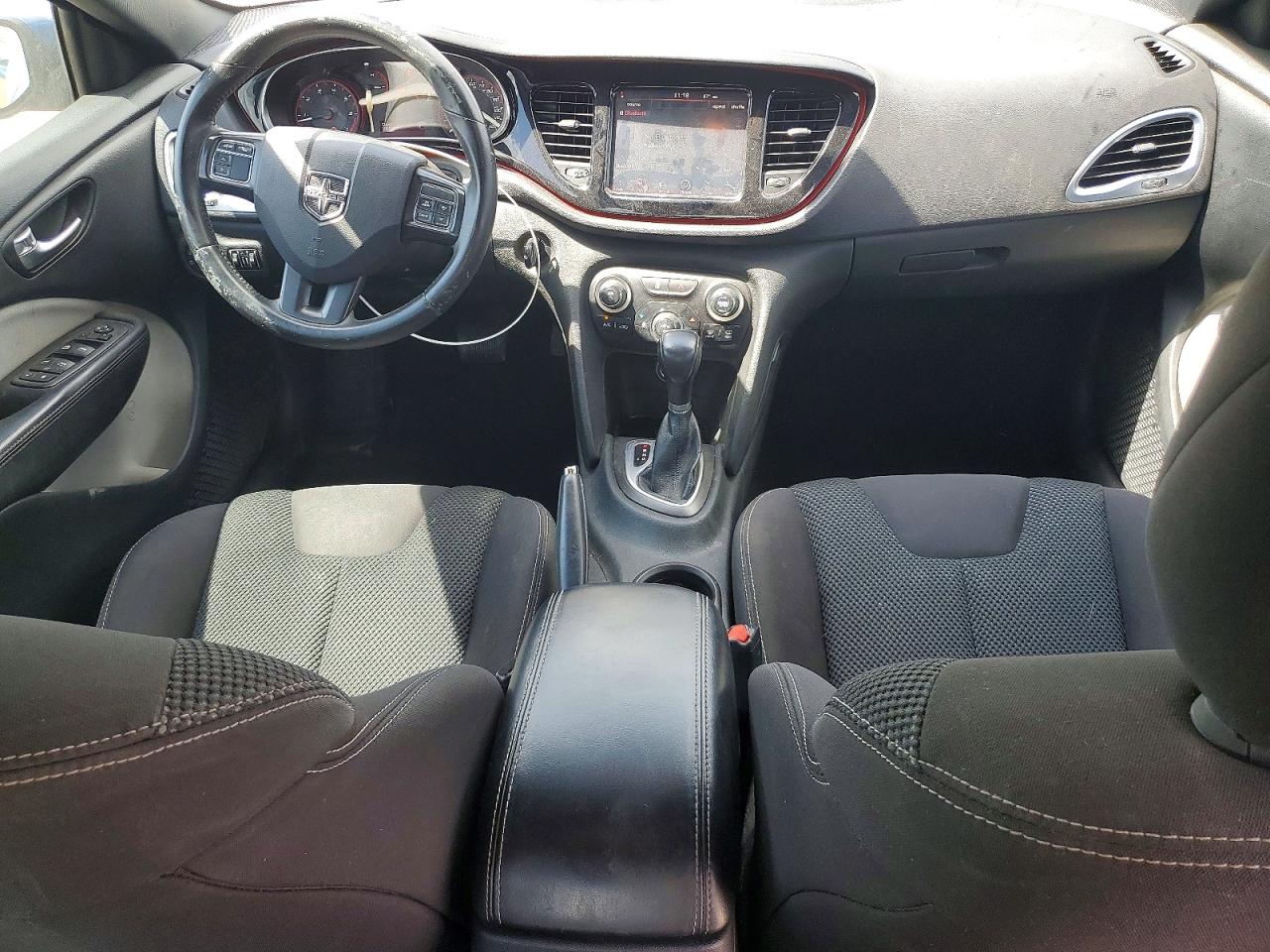2015 DODGE DART SXT photo 15
