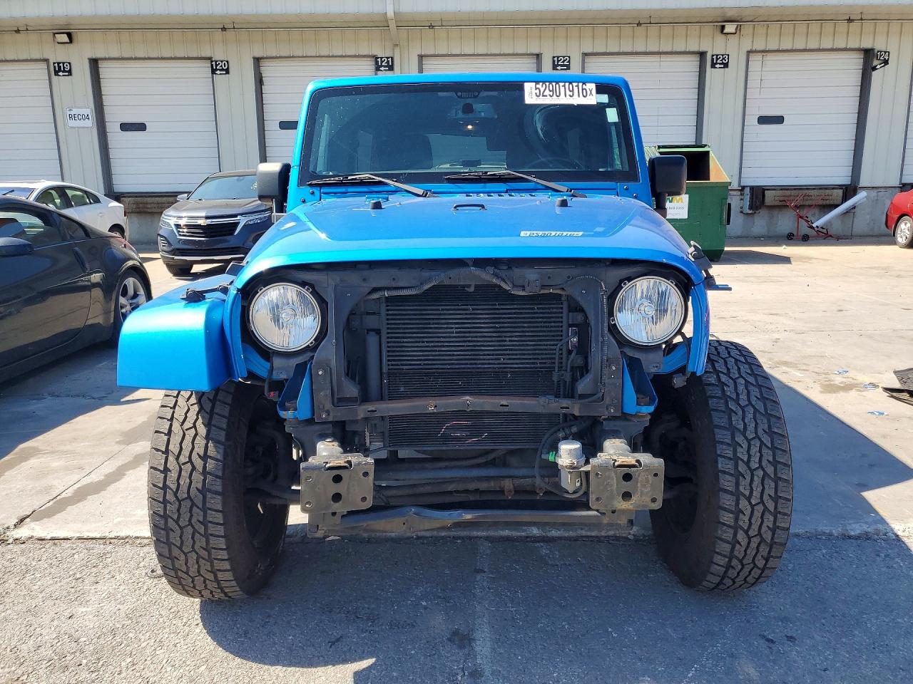 2016 JEEP WRANGLER UNLIMITED SAHARA photo 9