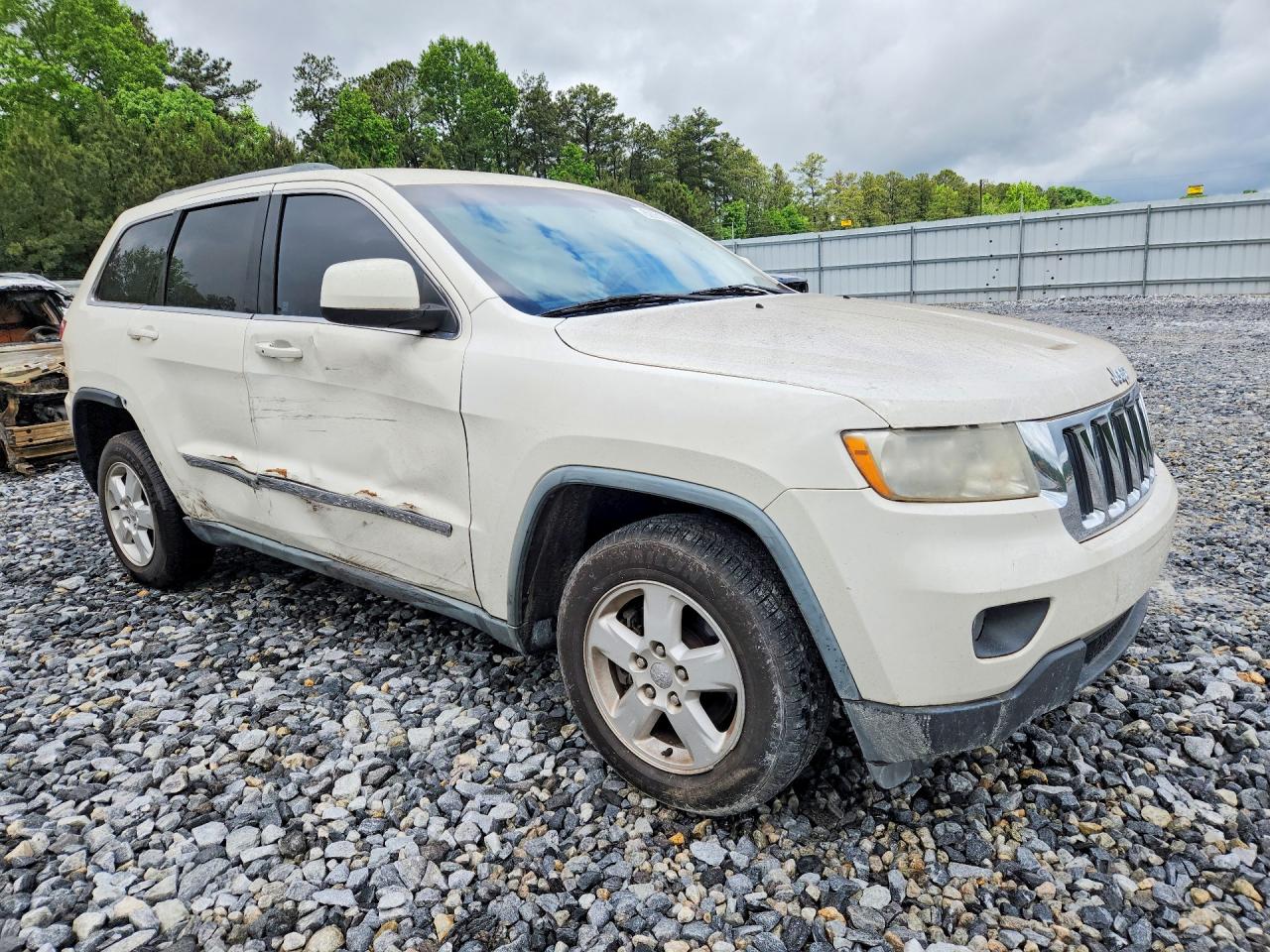 2011 JEEP GRAND CHEROKEE LAREDO photo 7