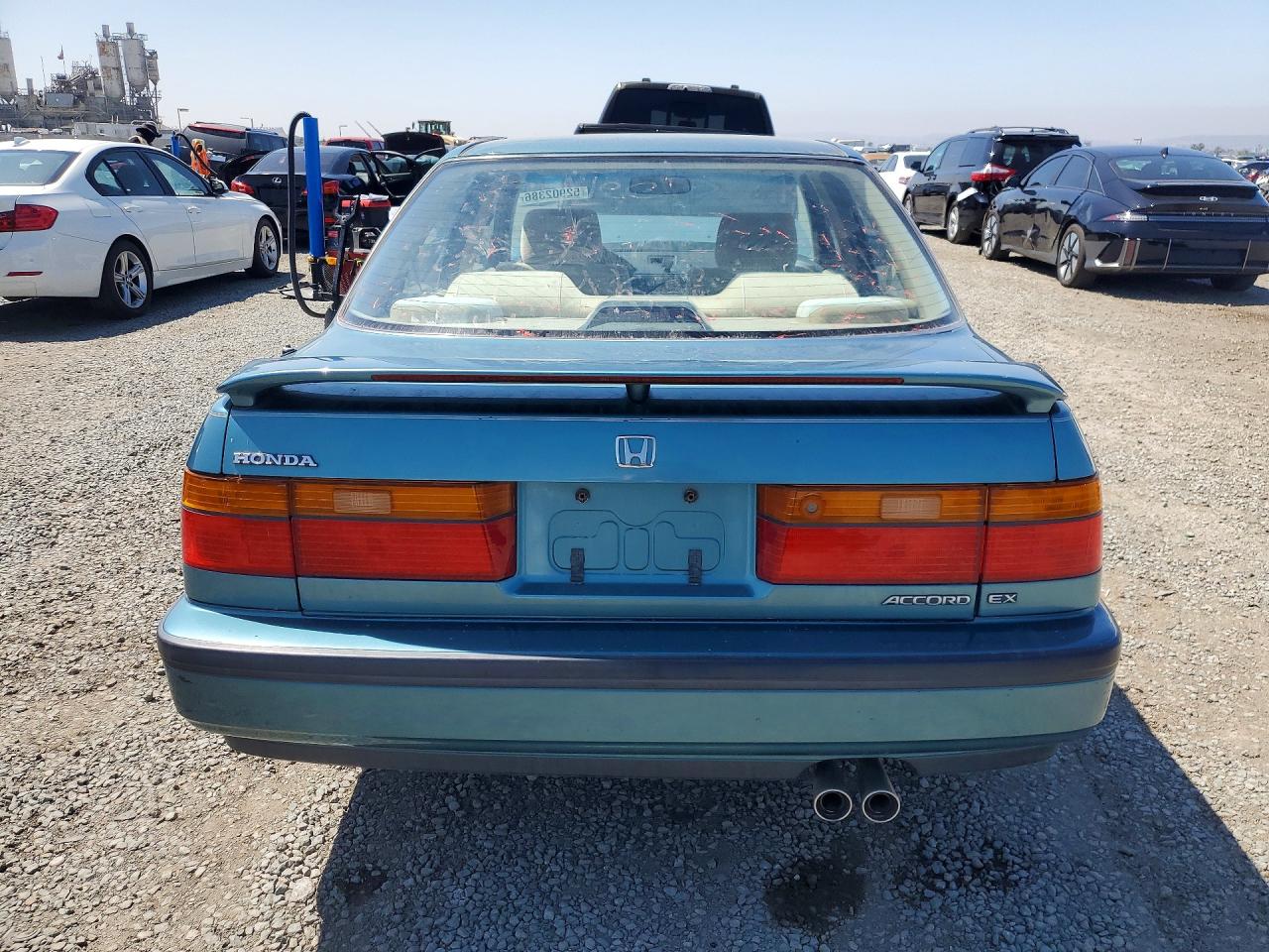 1991 HONDA ACCORD EX photo 11