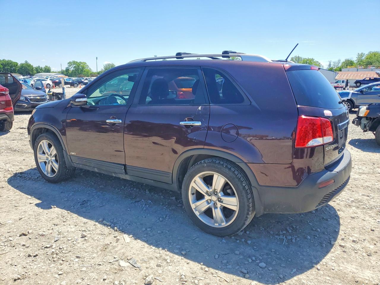2011 KIA SORENTO LX photo 4