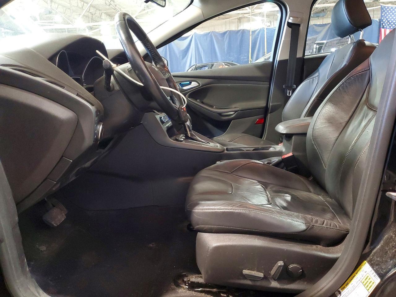 2015 FORD FOCUS SE photo 13