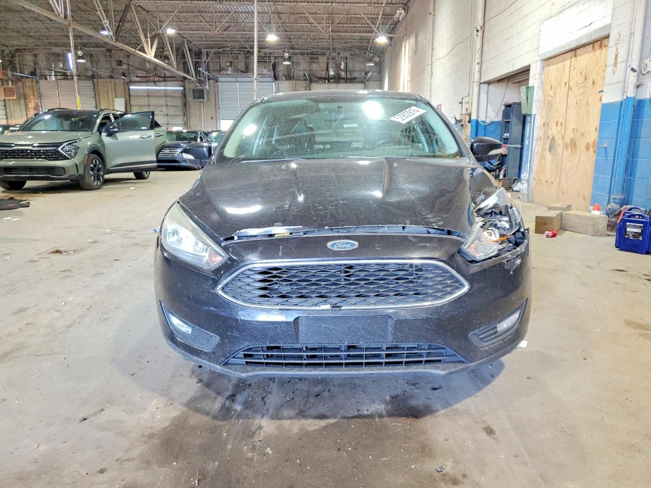 2015 FORD FOCUS SE photo 9