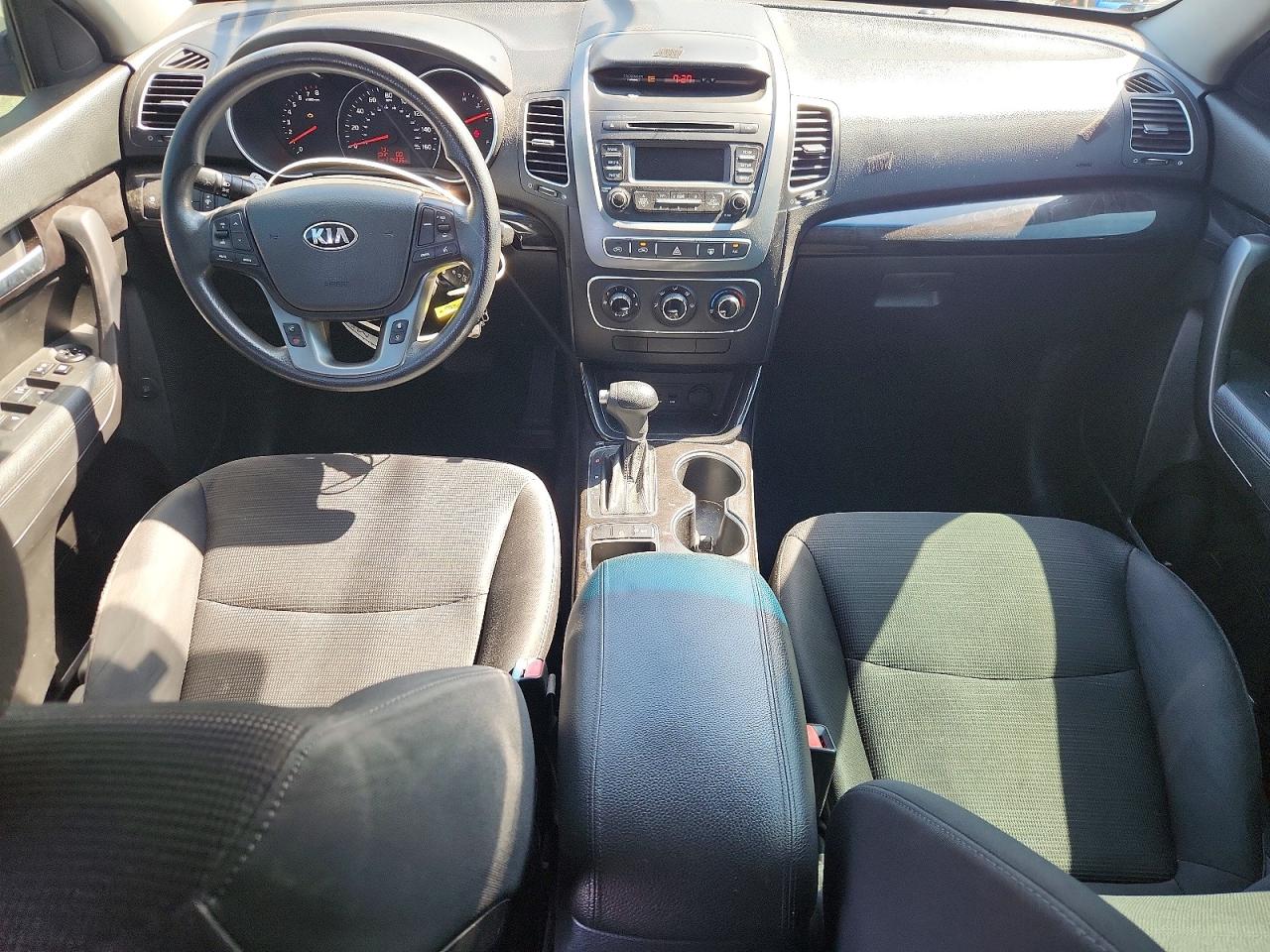 2014 KIA SORENTO LX photo 15