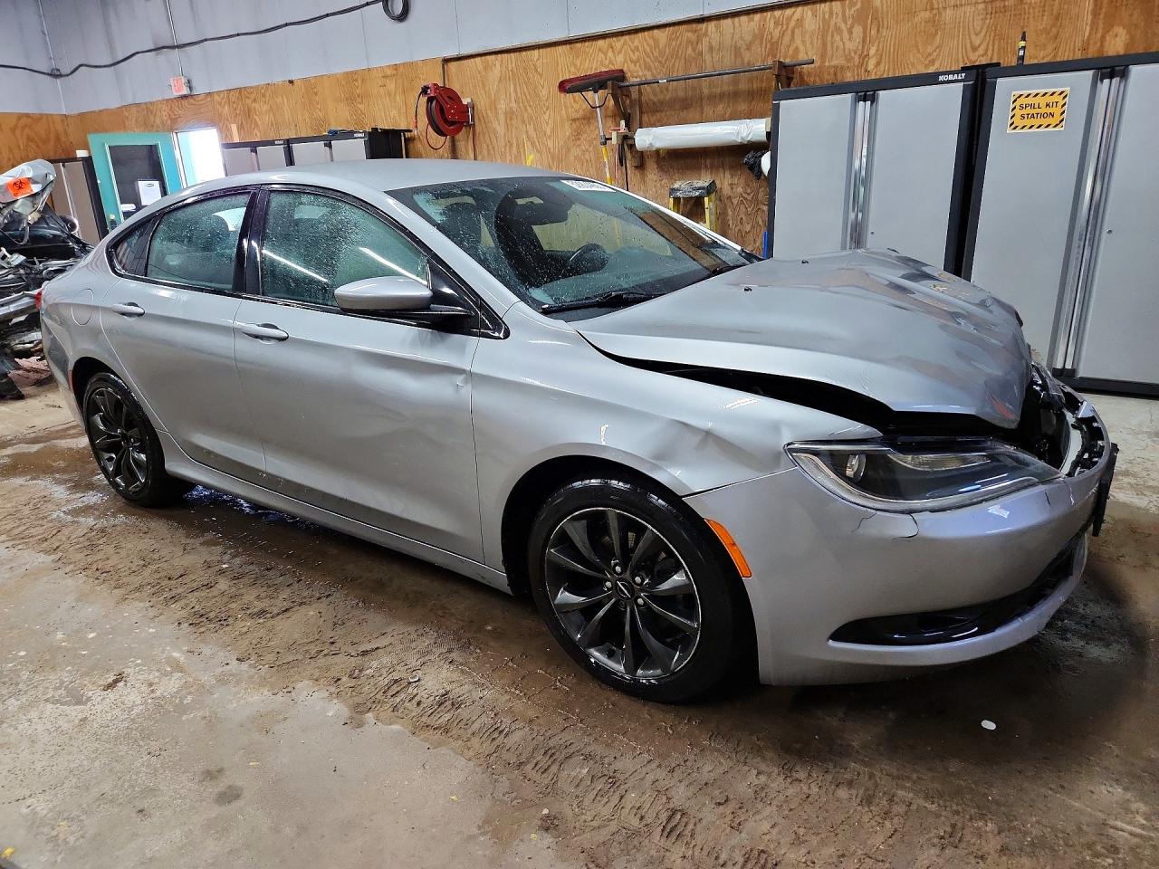 2015 CHRYSLER 200 S photo 10