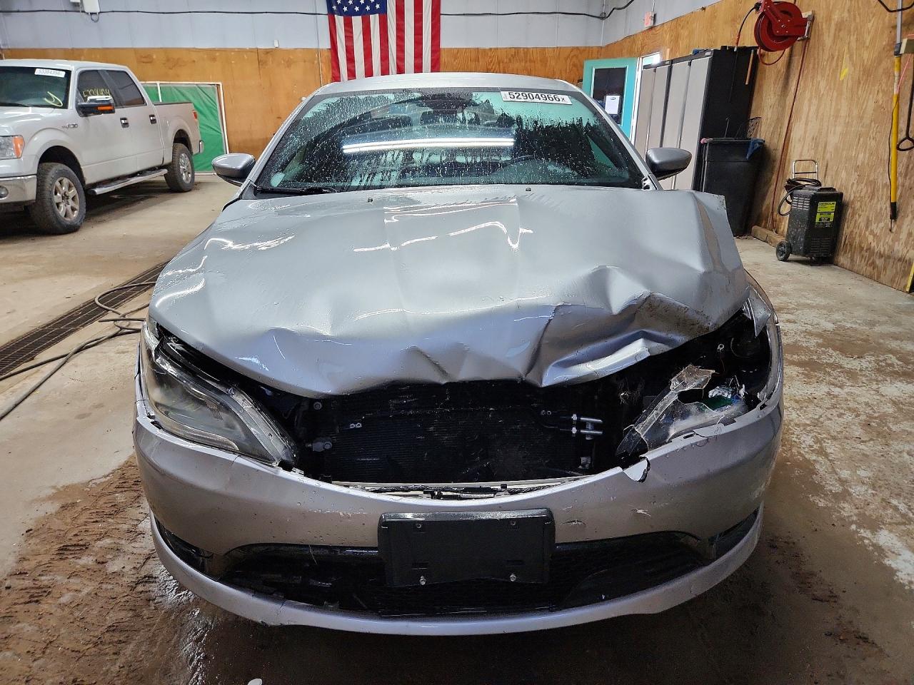 2015 CHRYSLER 200 S photo 13