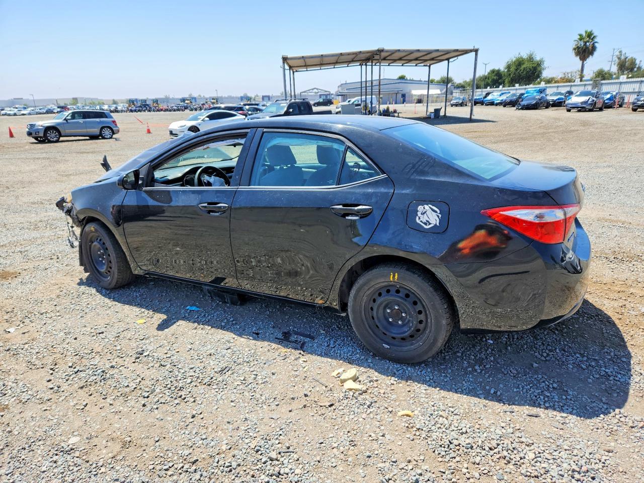 2016 TOYOTA COROLLA LE photo 3