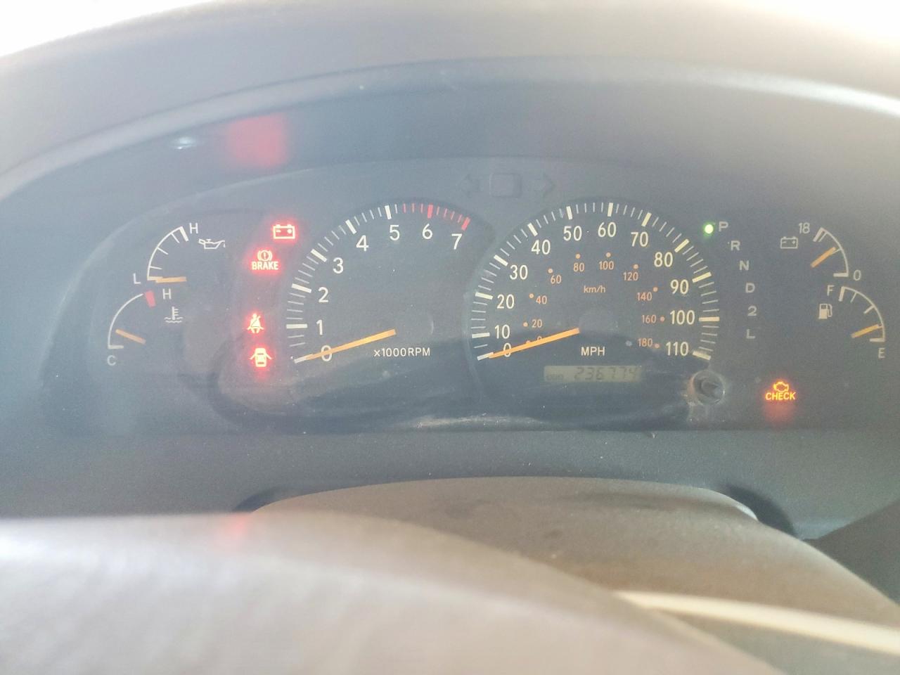 2000 TOYOTA TUNDRA SR5 photo 25
