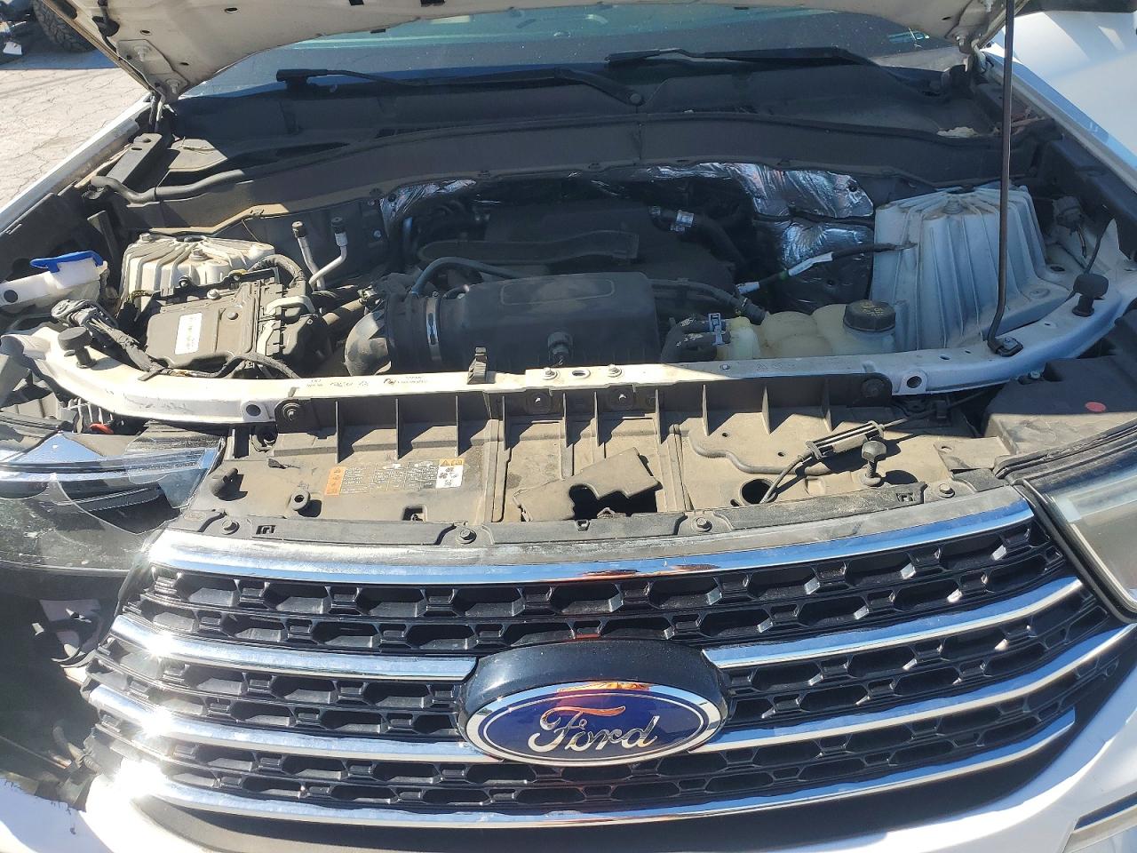 2020 FORD EXPLORER XLT photo 21