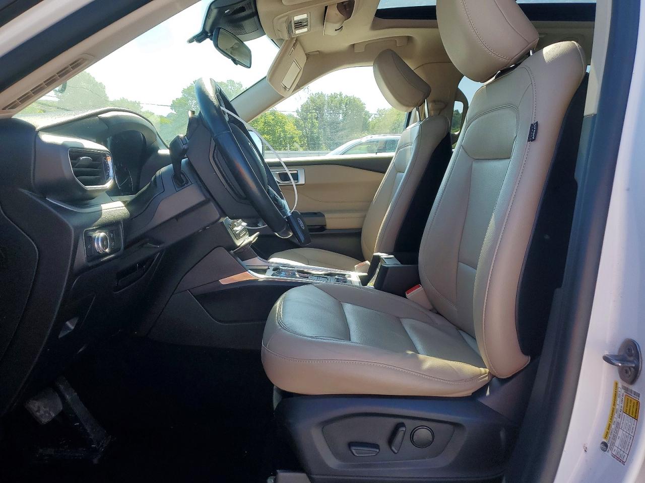 2020 FORD EXPLORER XLT photo 13