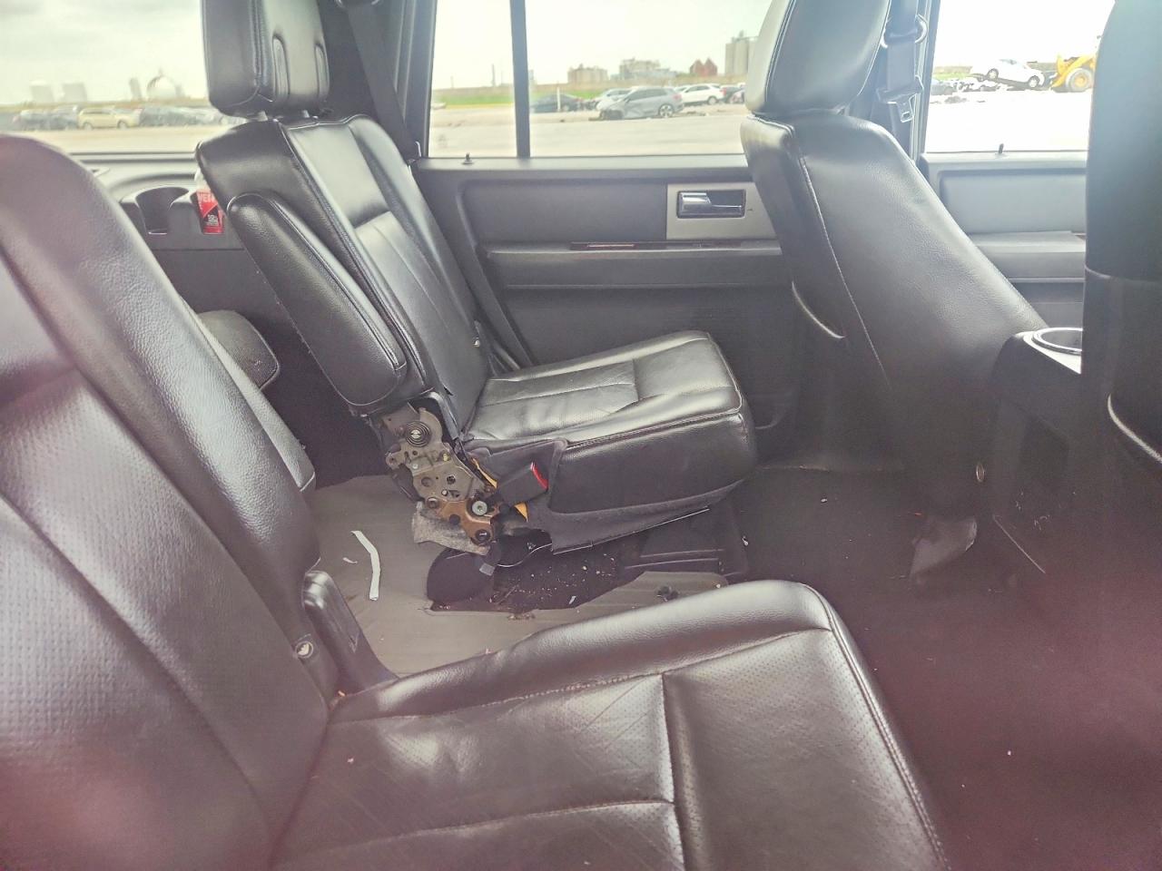 2010 FORD EXPEDITION LIMITED photo 31