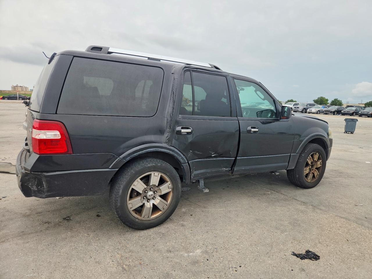 2010 FORD EXPEDITION LIMITED photo 7
