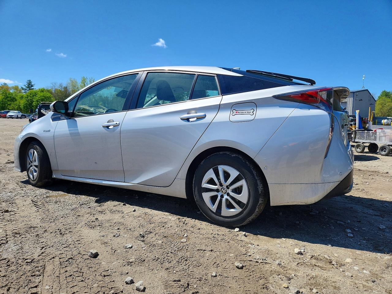2018 TOYOTA PRIUS THREE photo 3