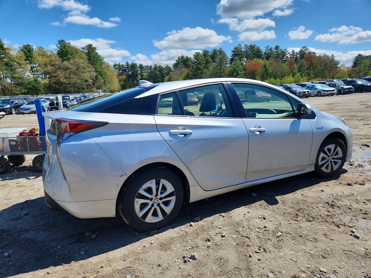 2018 TOYOTA PRIUS THREE photo 5