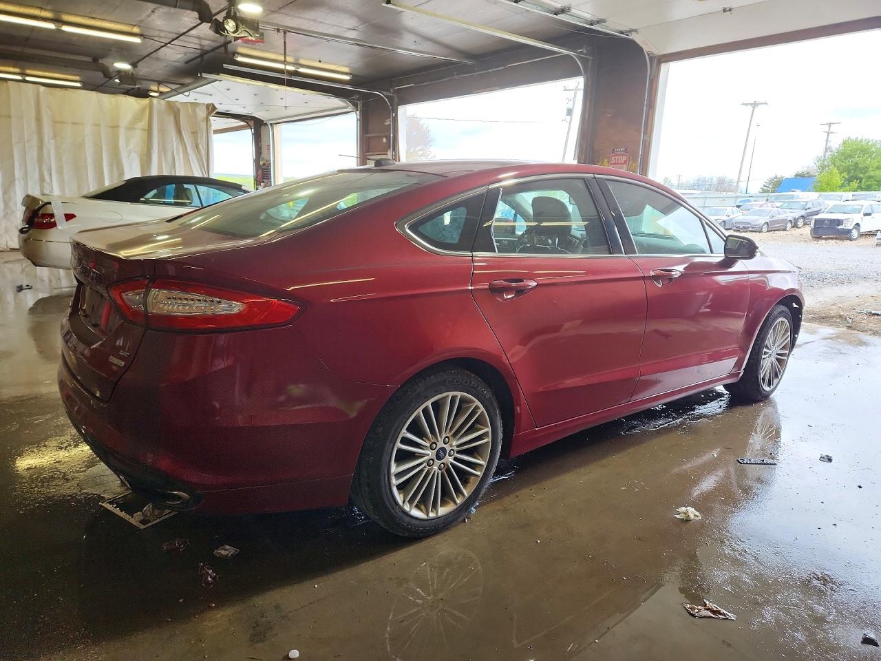 2014 FORD FUSION SE photo 3