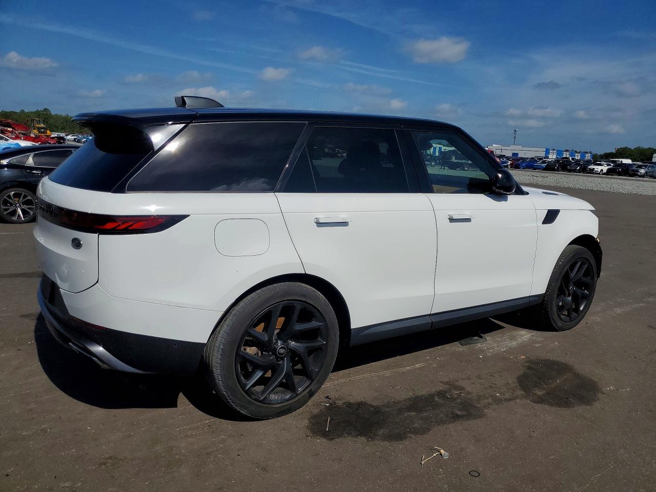 2023 LAND ROVER RANGE ROVER SPORT DYNAMIC SE photo 5