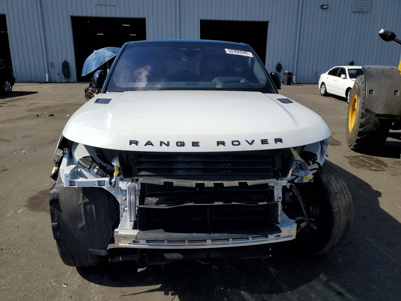 2023 LAND ROVER RANGE ROVER SPORT DYNAMIC SE photo 9