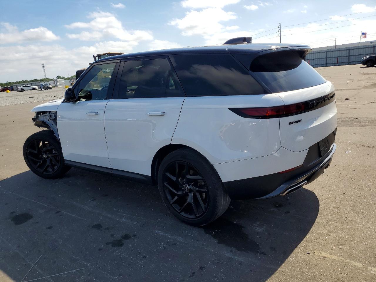 2023 LAND ROVER RANGE ROVER SPORT DYNAMIC SE photo 3