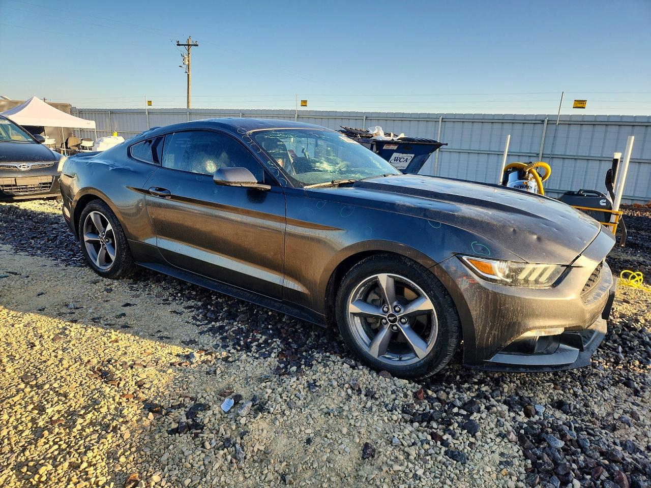 2017 FORD MUSTANG photo 7