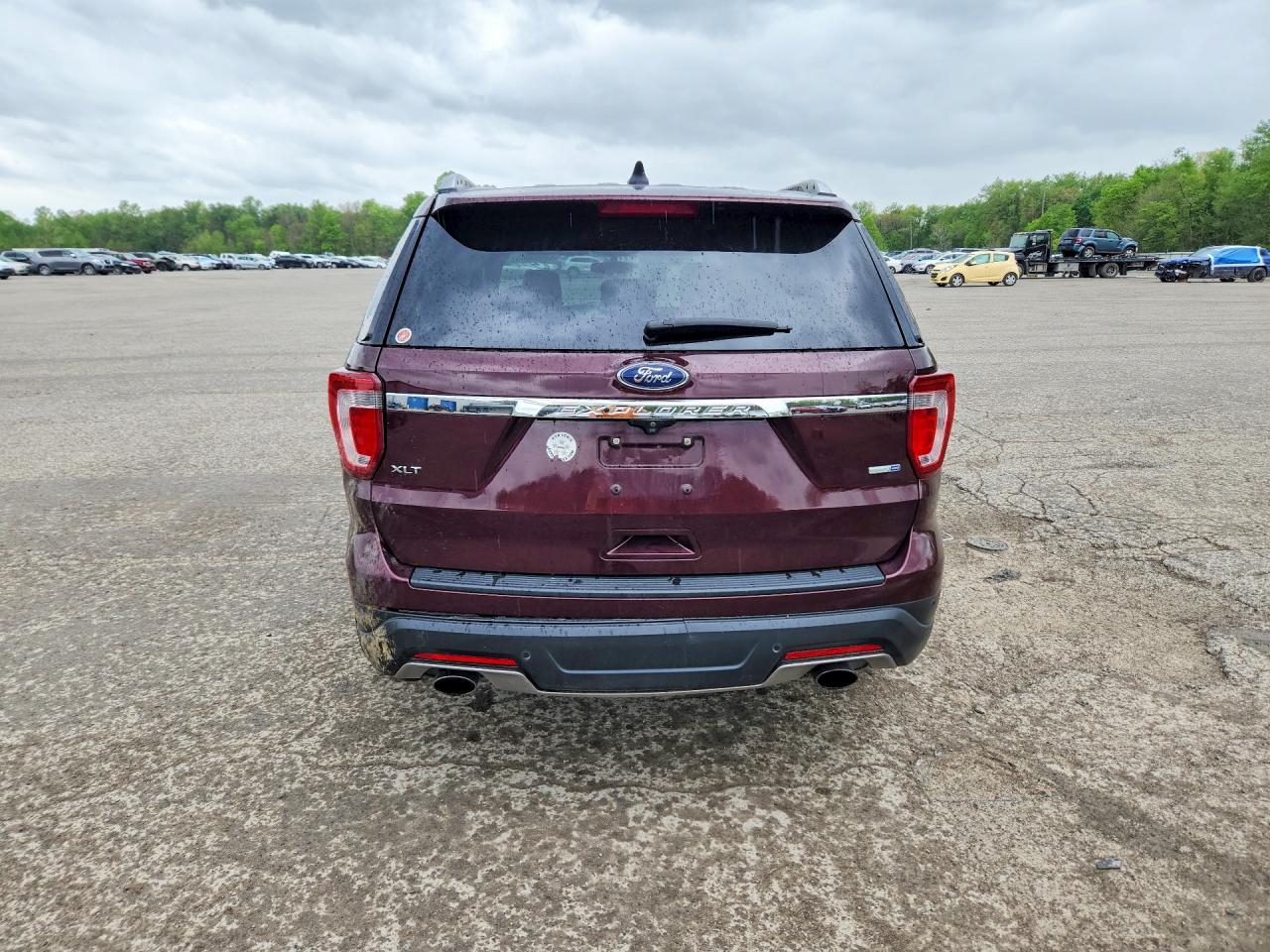 2018 FORD EXPLORER XLT photo 11