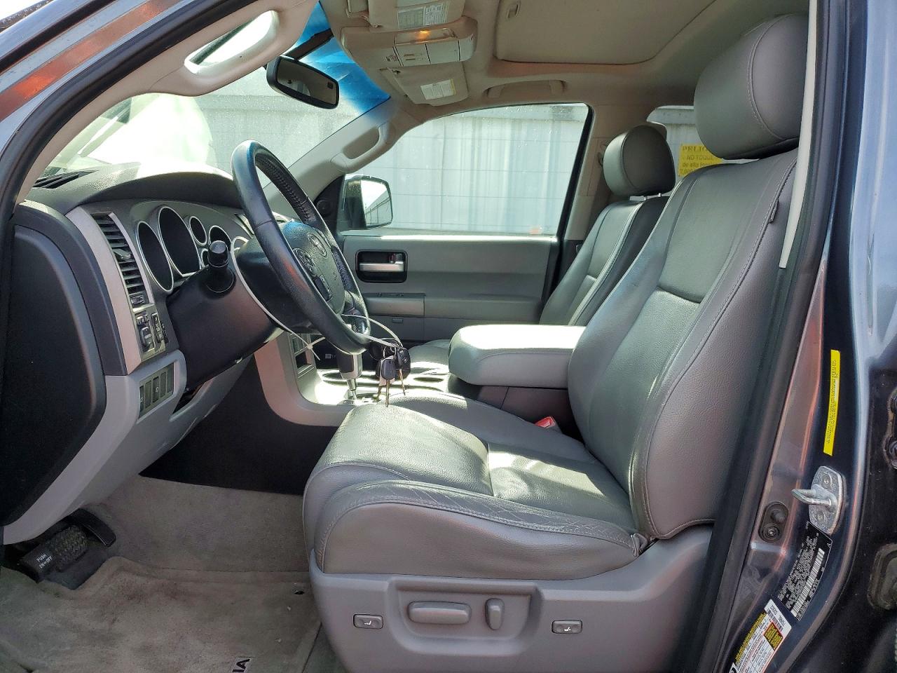 2010 TOYOTA SEQUOIA LIMITED photo 13