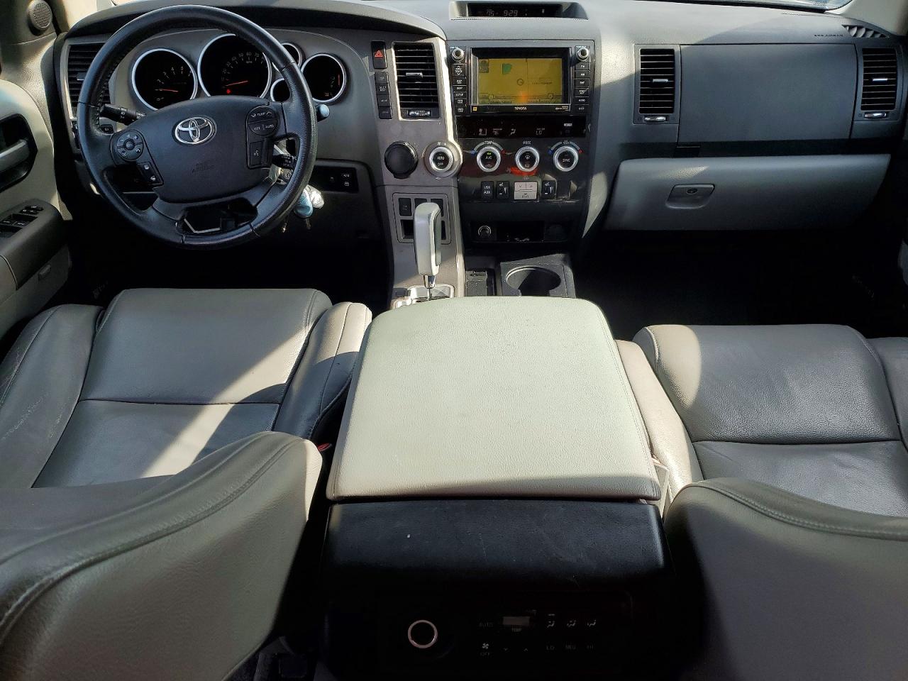 2010 TOYOTA SEQUOIA LIMITED photo 15