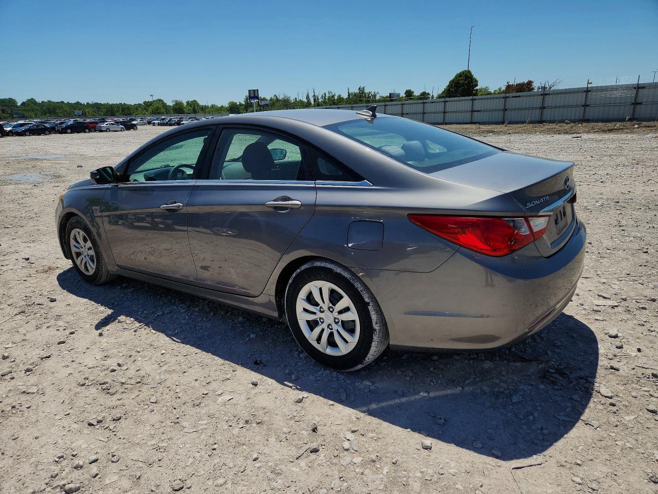 2011 HYUNDAI SONATA photo 2