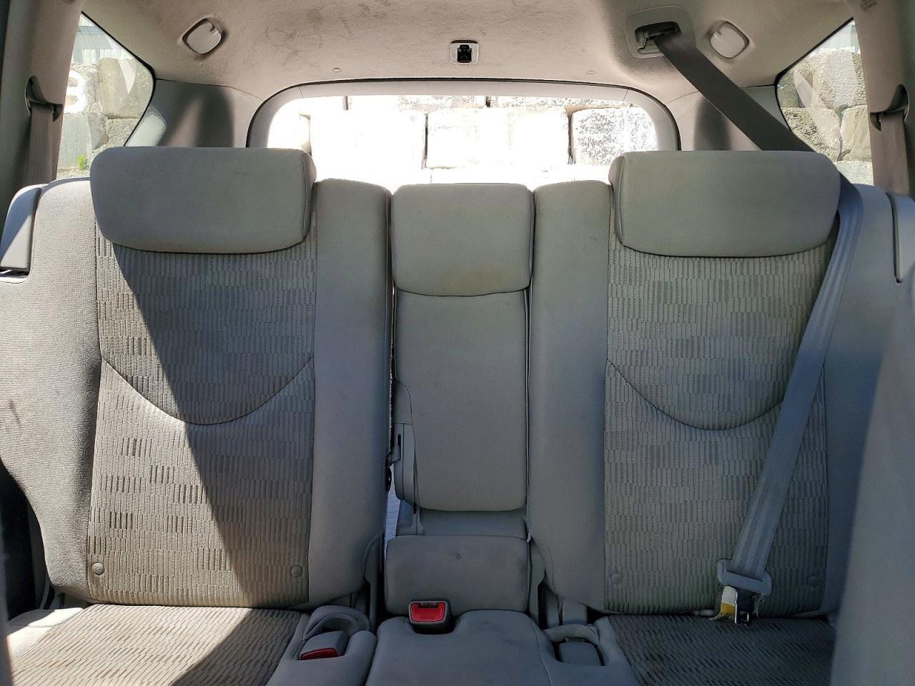2011 TOYOTA RAV4 BASE photo 28