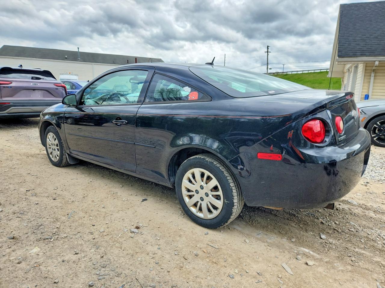 2010 CHEVROLET COBALT LS photo 4