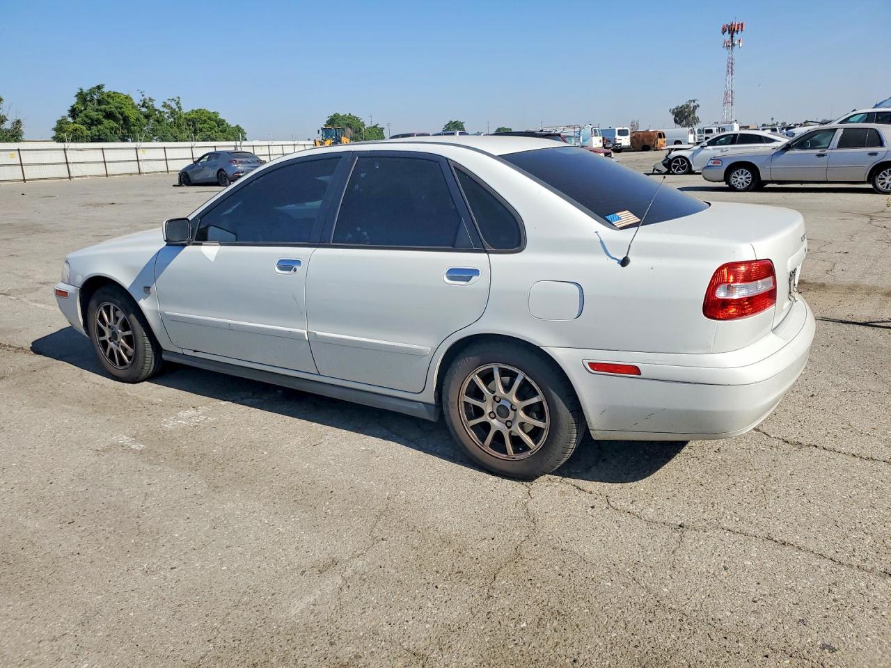 2003 VOLVO S40 1.9T photo 2