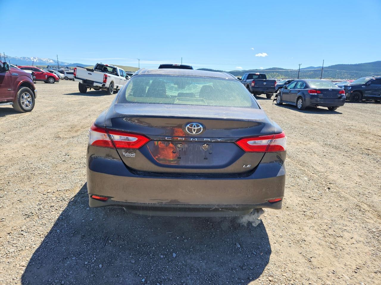 2018 TOYOTA CAMRY LE photo 11