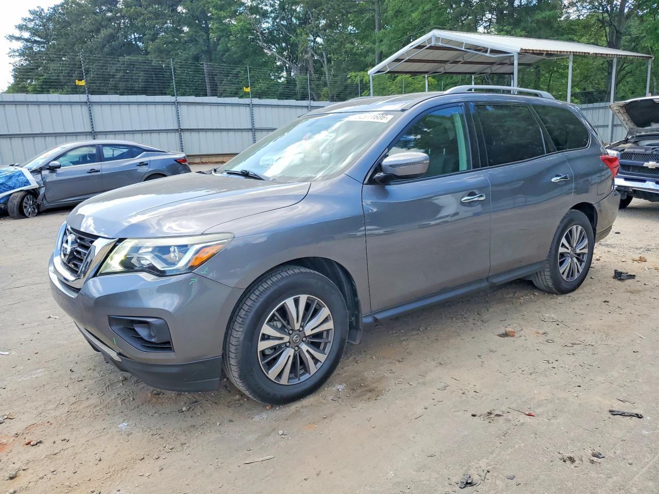 2017 NISSAN PATHFINDER