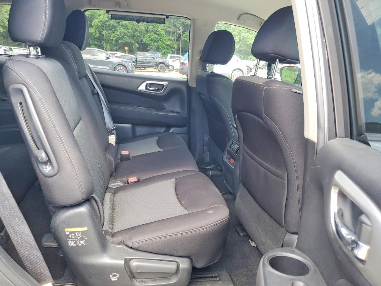 2017 NISSAN PATHFINDER S photo 31